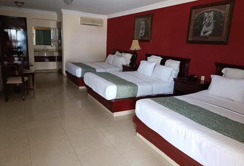 スタンダードトリプルルーム, Confort Plaza