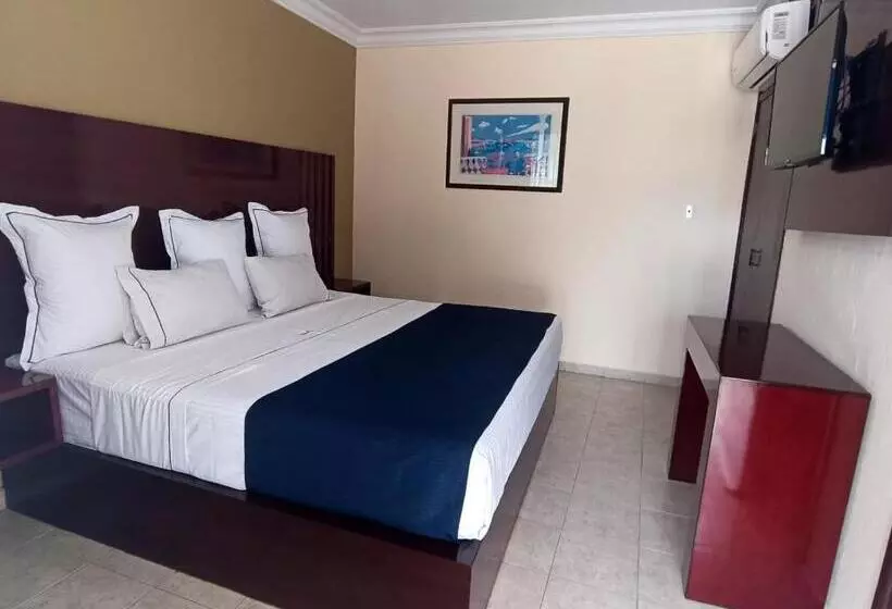 اتاق استاندارد یک نفره, Confort Plaza