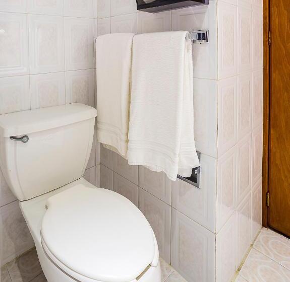 חדר סטנדרט, Don Simon