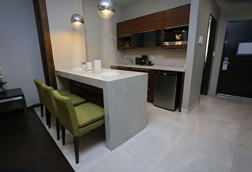 סוויטה, Holiday Inn Express & Suites Mexicali, An Ihg