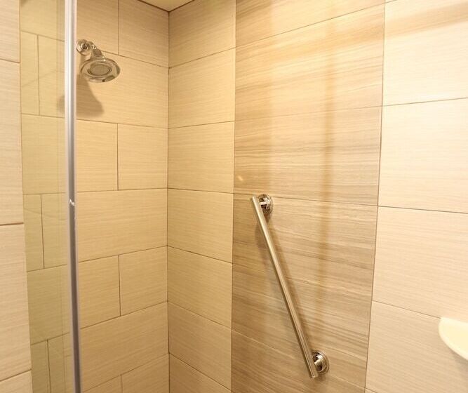 スイート, Holiday Inn Express & Suites Mexicali, An Ihg
