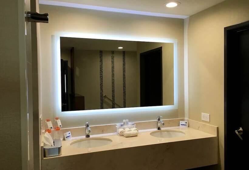 סוויטה, Holiday Inn Express & Suites Mexicali, An Ihg