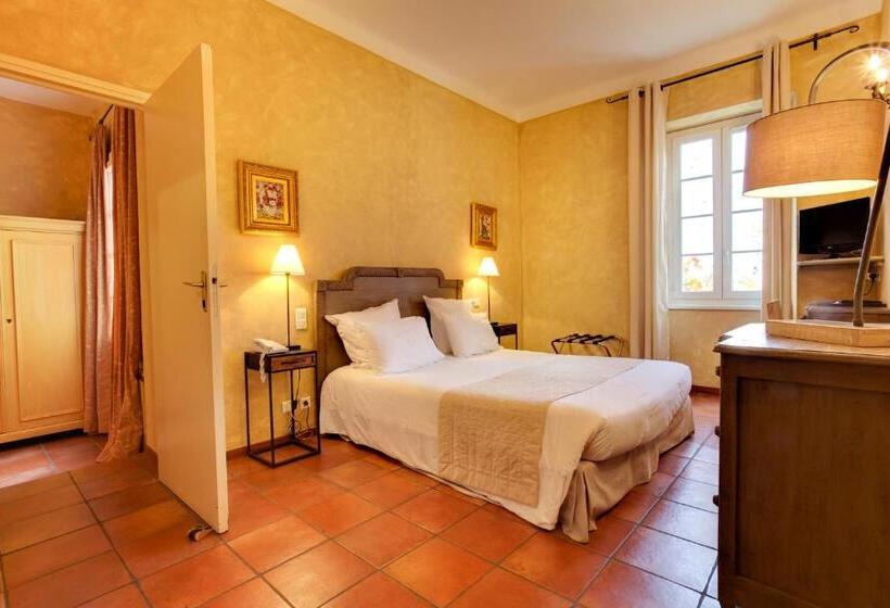 غرفة عائلية, De La Corniche