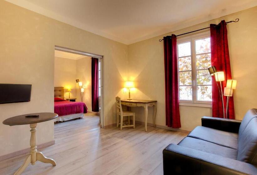 جناح جونيور, De La Corniche