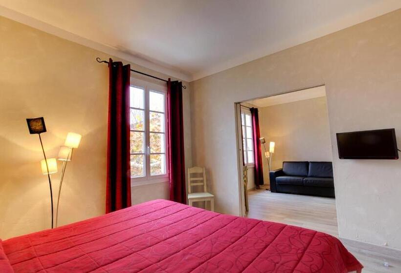 جناح جونيور, De La Corniche