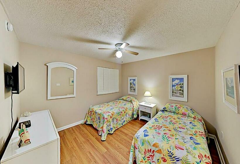 בית, 4 חדרי שינה, Ocean Bay Club Unit 1206