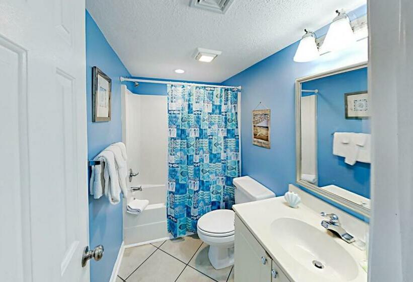 בית, 4 חדרי שינה, Ocean Bay Club Unit 1206