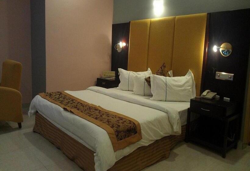 חדר משפתחתי סופריור, Sun Beach