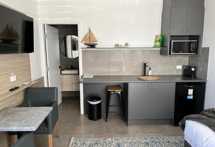 חדר דחוקס עם מיטת קינג, Jervis Bay Motel