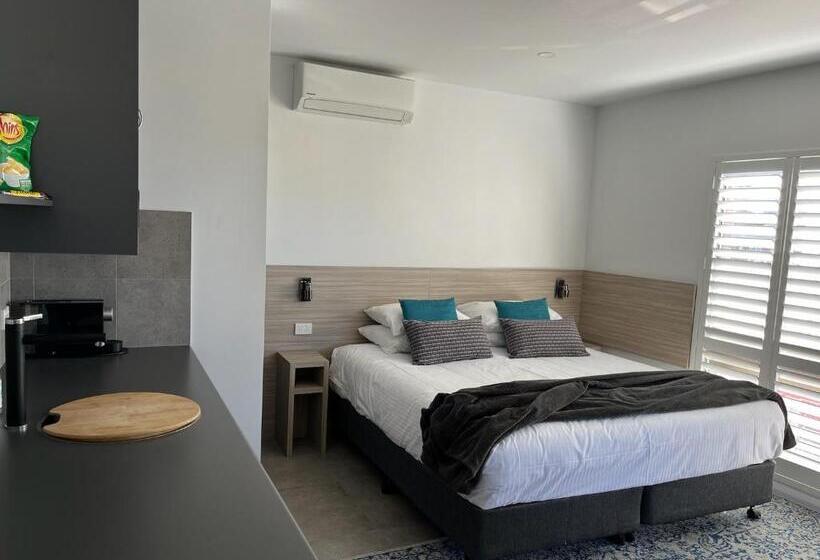 חדר דחוקס עם מיטת קינג, Jervis Bay Motel