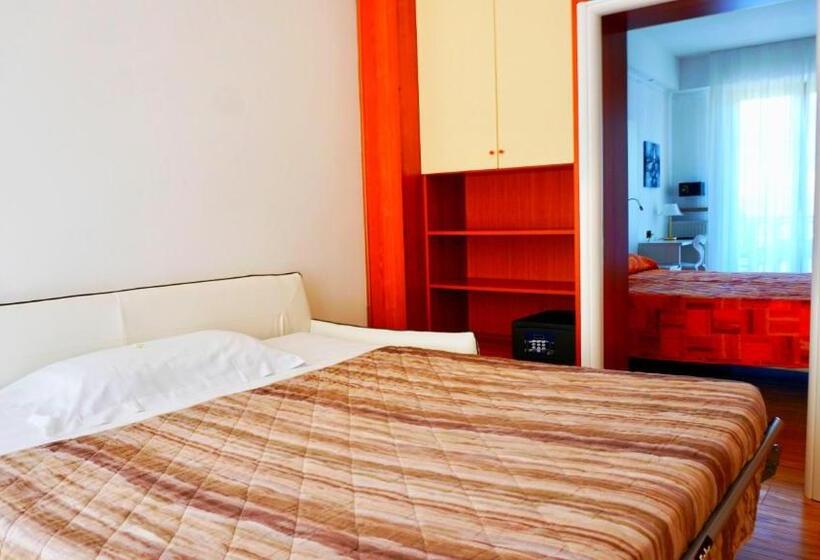 Семейный Номер Вид на Сад, Park Hotel Val Di Monte S