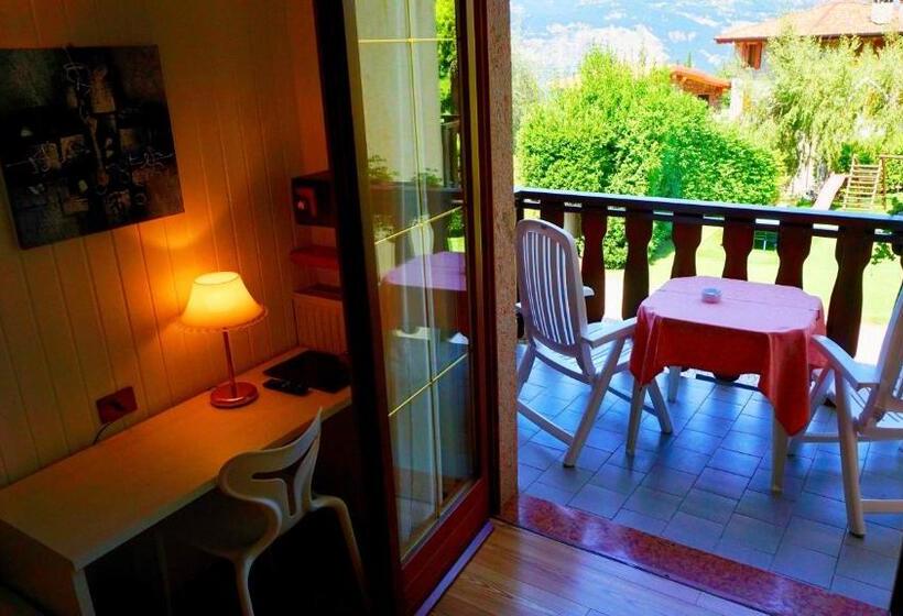 Семейный Номер Вид на Сад, Park Hotel Val Di Monte S