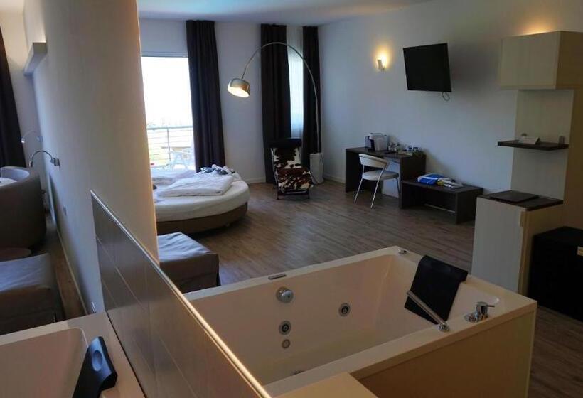 Полулюкс с Гидромассажем, Park Hotel Val Di Monte S