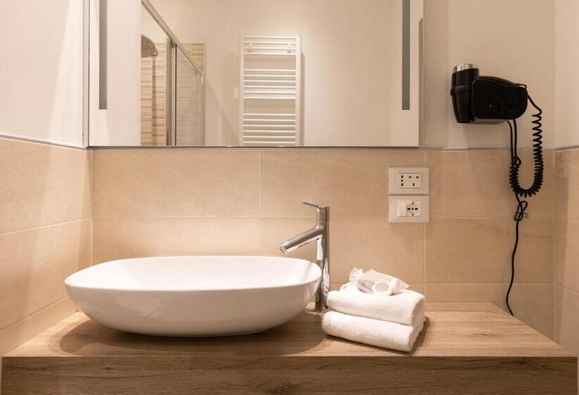 Семейный Номер Вид на Сад, Park Hotel Val Di Monte S