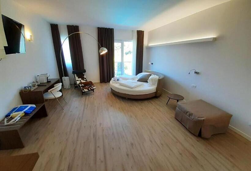 Полулюкс с Гидромассажем, Park Hotel Val Di Monte S