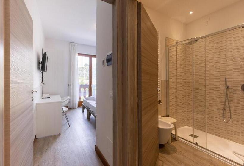 Семейный Номер Вид на Сад, Park Hotel Val Di Monte S