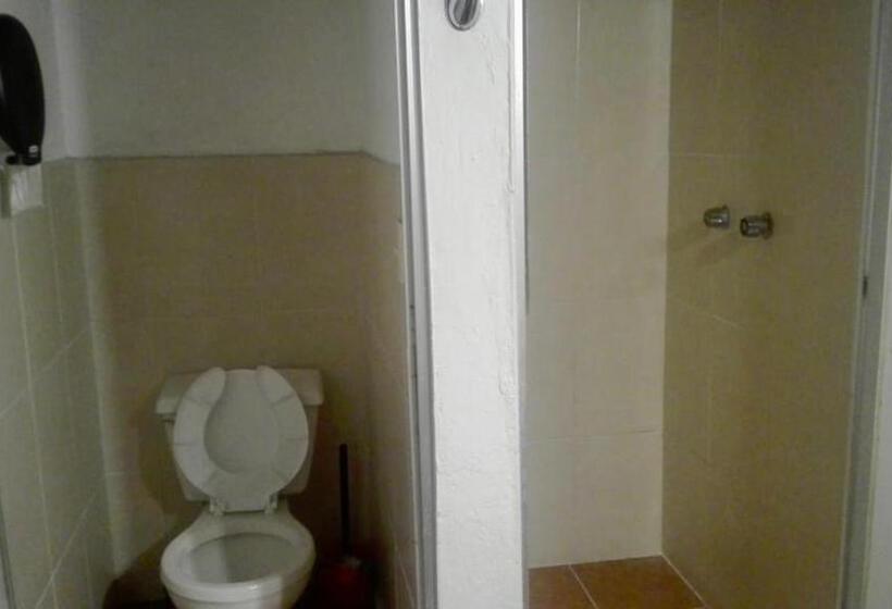 غرفة عائلية, Rossco Backpackers Hostel