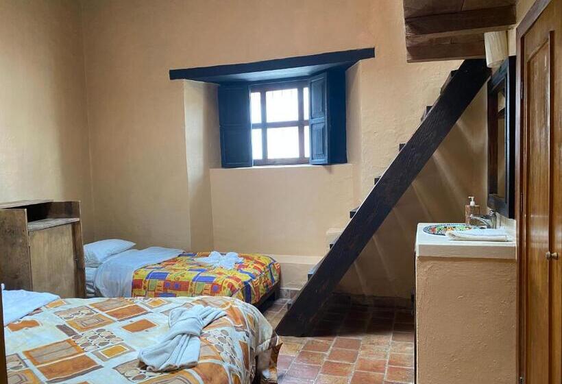 غرفة قياسية رباعية, Rossco Backpackers Hostel