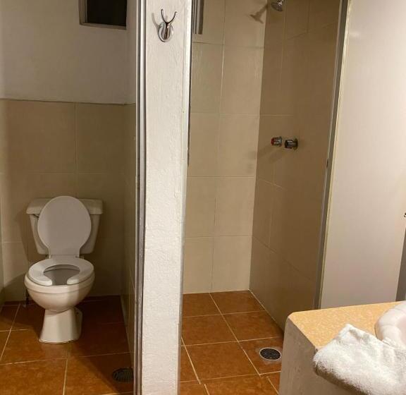 غرفة قياسية رباعية, Rossco Backpackers Hostel