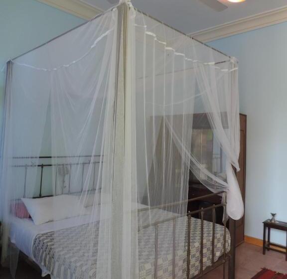 اتاق استاندارد با چشم‌انداز استخر, Villa Nile House Luxor