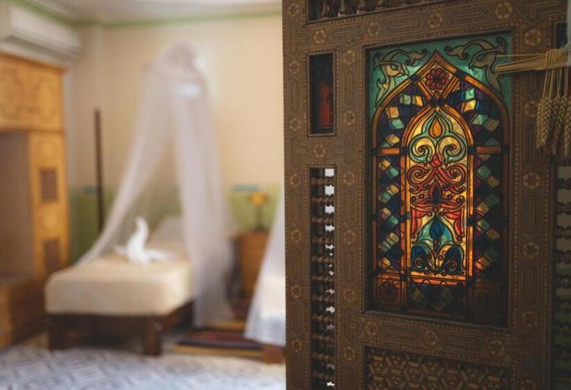 سوییت خانوادگی, Villa Nile House Luxor