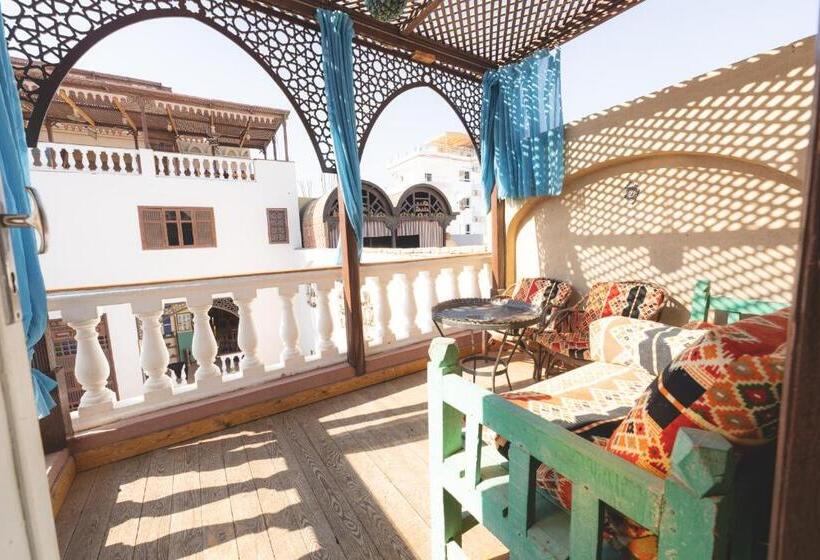 سوییت خانوادگی, Villa Nile House Luxor