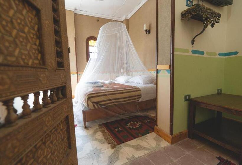 سوییت خانوادگی, Villa Nile House Luxor