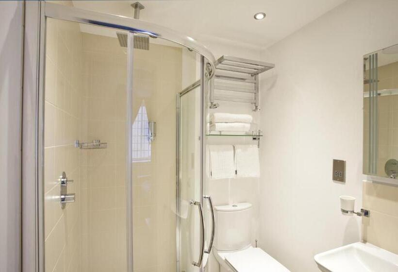 Трехместный Номер Базовый, Burton Stone Inn   Free Parking On Site