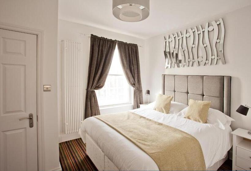 Семейный Номер Superior, Burton Stone Inn   Free Parking On Site