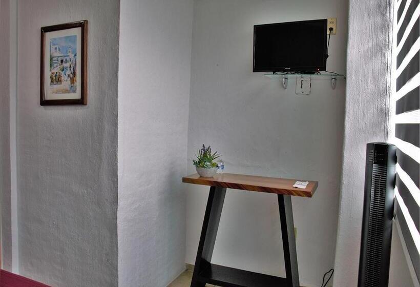 Номер Стандарт, Hostel Lit Guadalajara