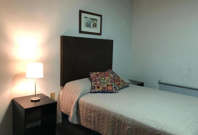 Номер Стандарт, Hostel Lit Guadalajara