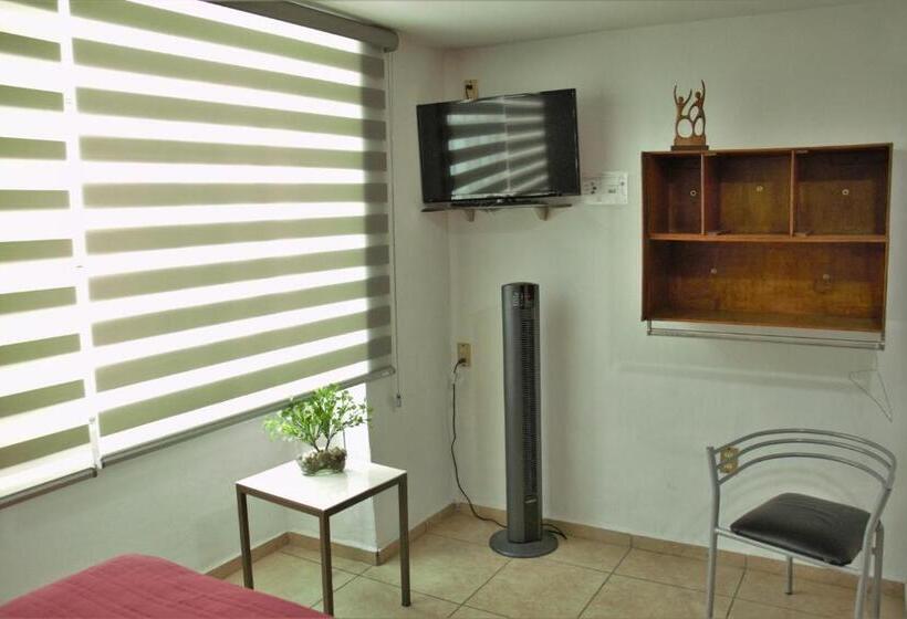 Четырехместный Номер Стандарт, Hostel Lit Guadalajara