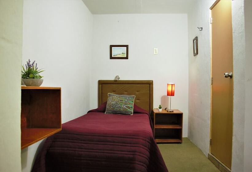 Номер Стандарт, Hostel Lit Guadalajara