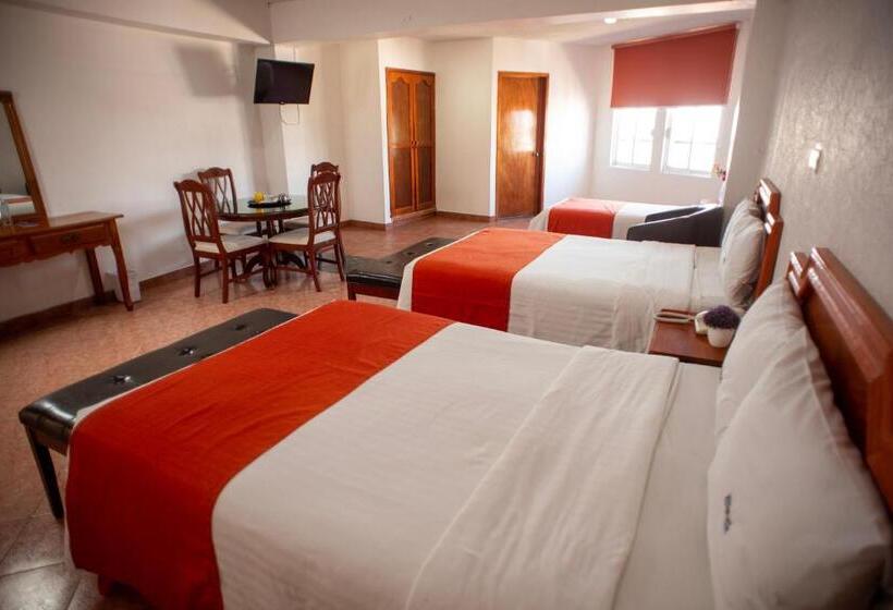 标准三人间, Atenas