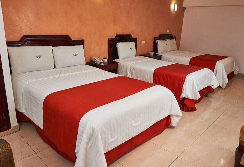 标准三人间, Atenas