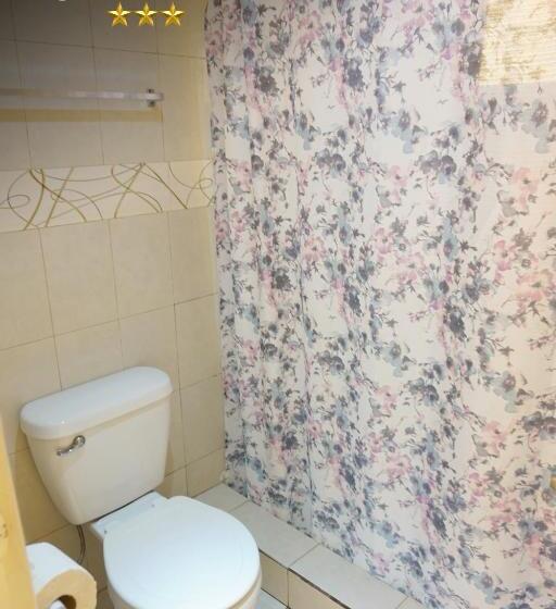 غرفه قياسيه سريرين مزدوجين, Azteca De Oro Mexicali