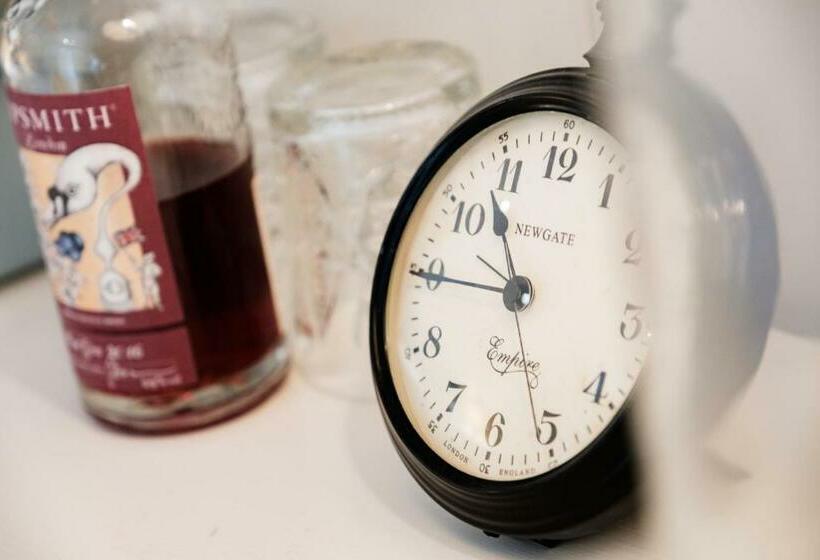 スタンダードルーム, Bel And The Dragon Odiham