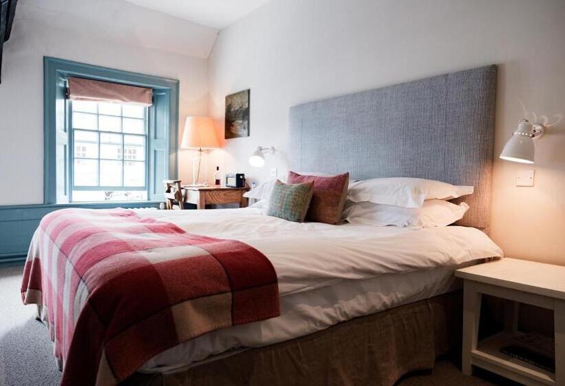 ファミリールーム, Bel And The Dragon Odiham