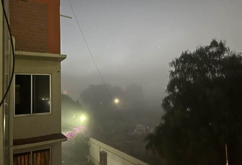 غرفة قياسية, Del Valle Inn