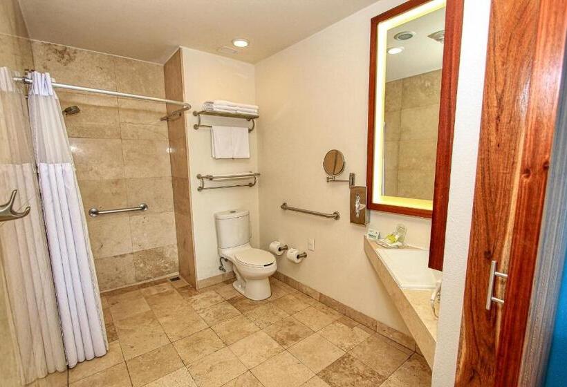 Стандартный Номер Кровать Кинг, Holiday Inn Huatulco, An Ihg