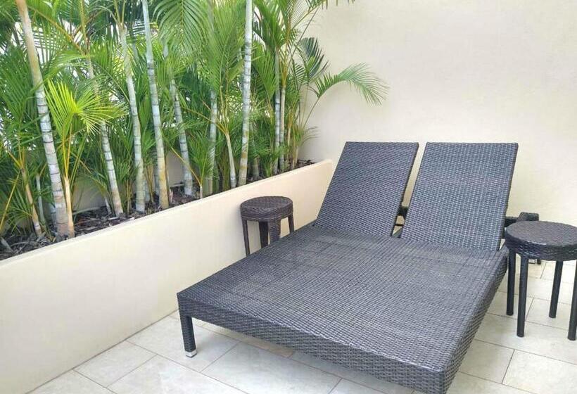 キングサイズベッドのスイートルーム, Holiday Inn Huatulco, An Ihg