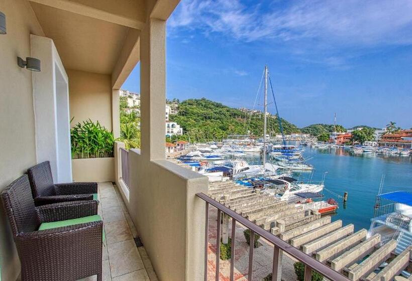 キングサイズベッドのスイートルーム, Holiday Inn Huatulco, An Ihg