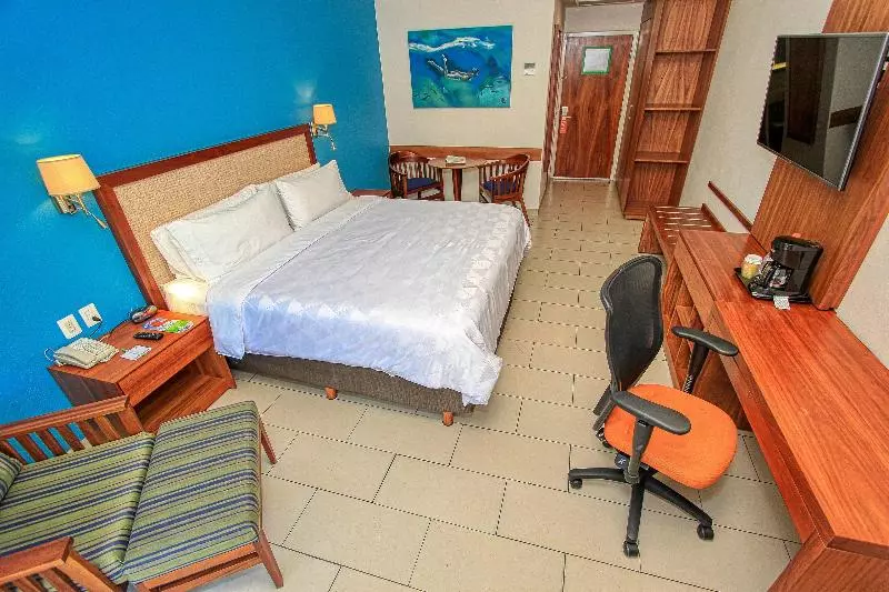 キングサイズベッドのスタンダードルーム, Holiday Inn Huatulco, An Ihg