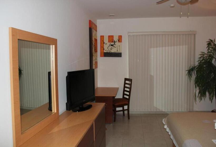 غرفة قياسية سرير كينج, Real Zapopan