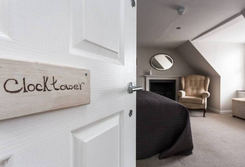 Номер Superior, The Crown Guest House