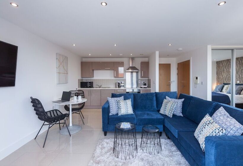 استوديو إدارى, Kspace @ The Point