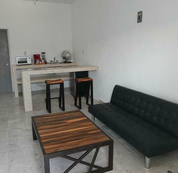 Номер Deluxe, Hb Alebrijes Sc