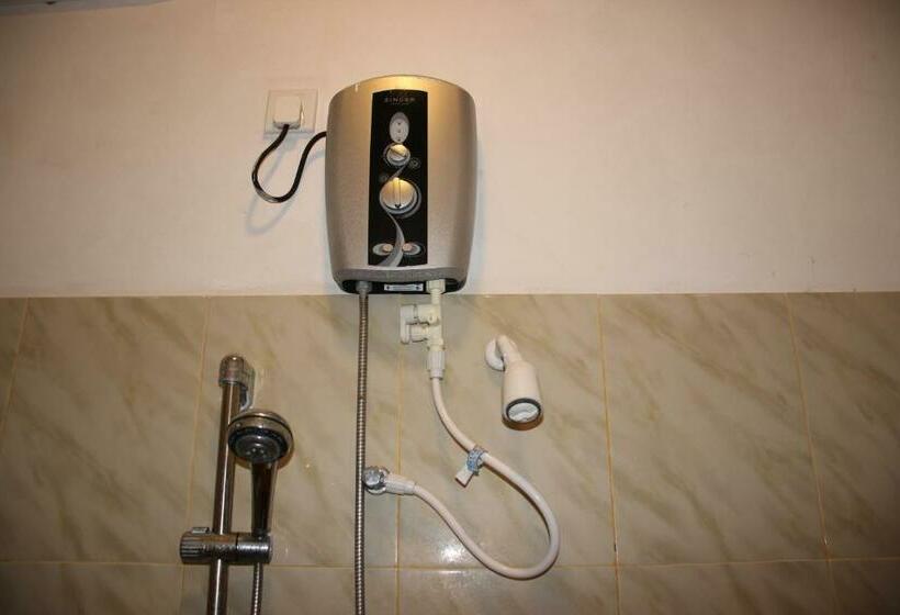 デラックスファミリールーム, Miheen Hotel & Resort   Anuradhapura