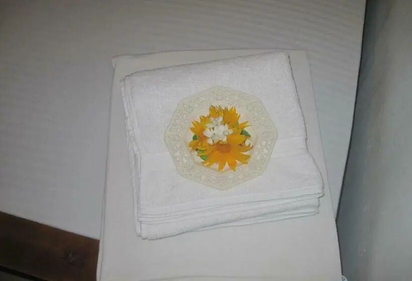 デラックスファミリールーム, Miheen Hotel & Resort   Anuradhapura