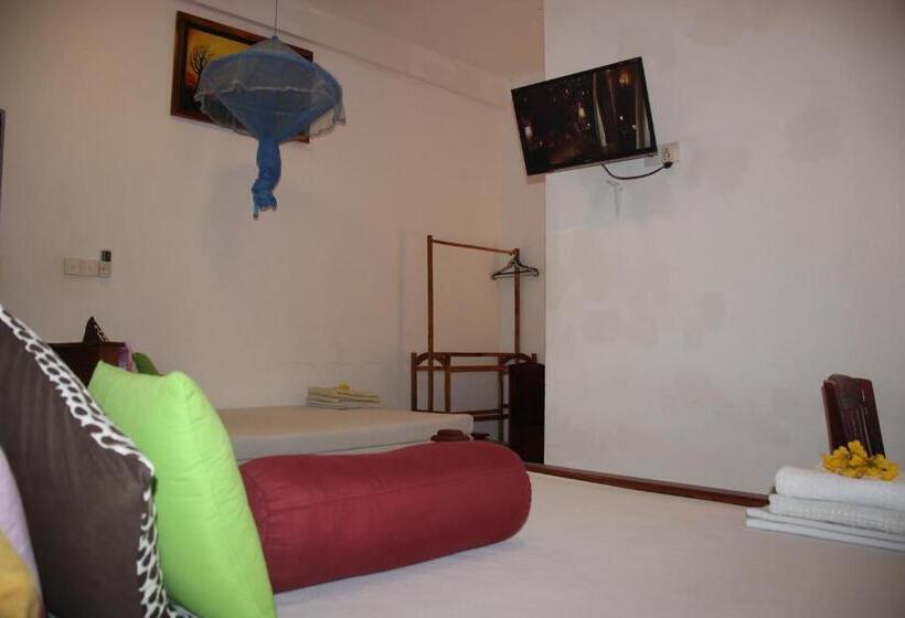 Семейный Номер Deluxe, Miheen Hotel & Resort   Anuradhapura